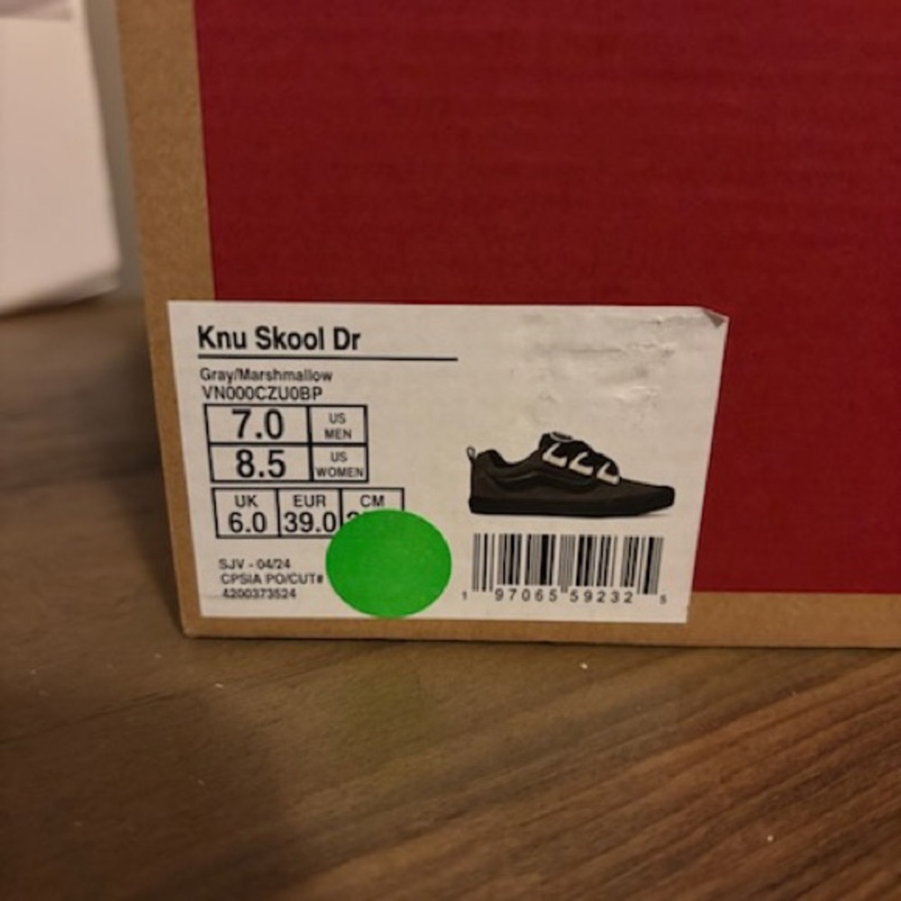 Vans Knu Skool DR sz 7.0 Men 8.5 Woman - Picture 12 of 12